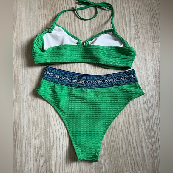 💚CUPSHE bikini ribbed green U wire halter geo trim high waist swim Large - Picture 6 of 10